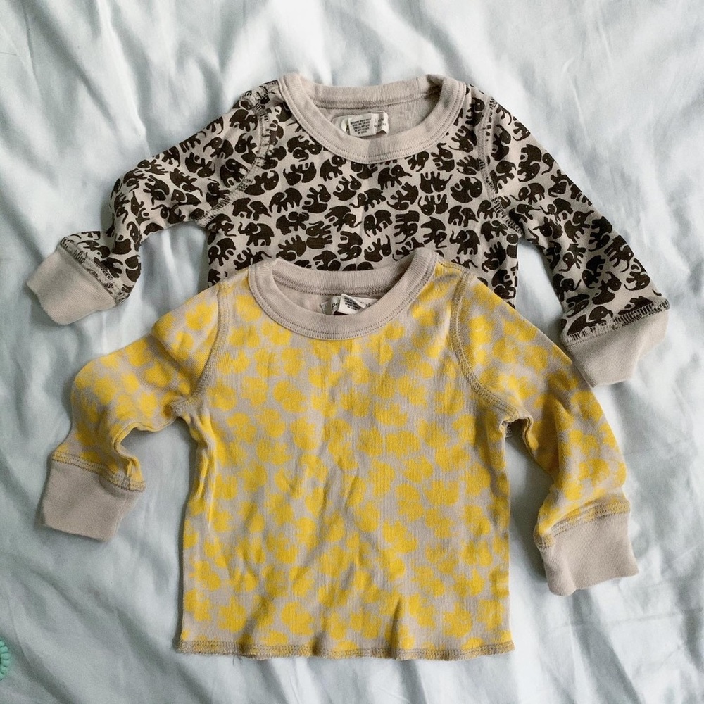 Peek brand set of 2 knit tops 0/3 mos